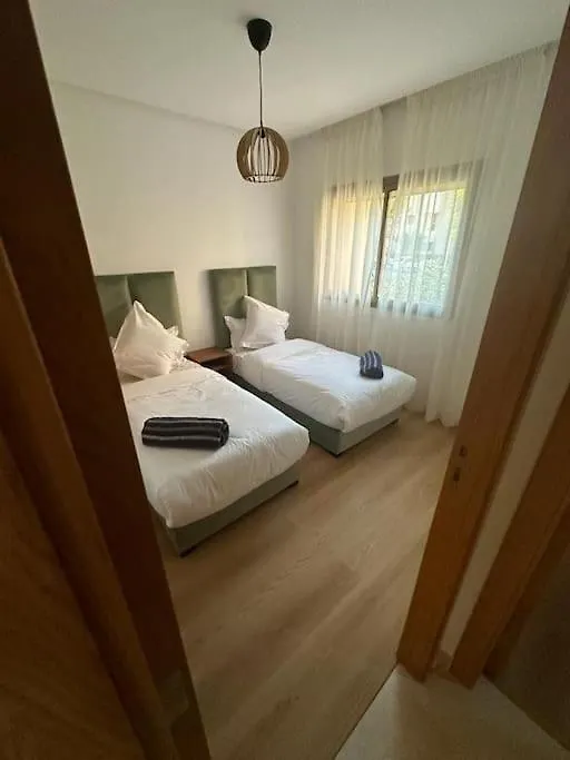 Appartement 3 Chambres En Rez-De-Jardin Avec Piscine Prestigia Marrakech マラケシュ 0*,  モロッコ